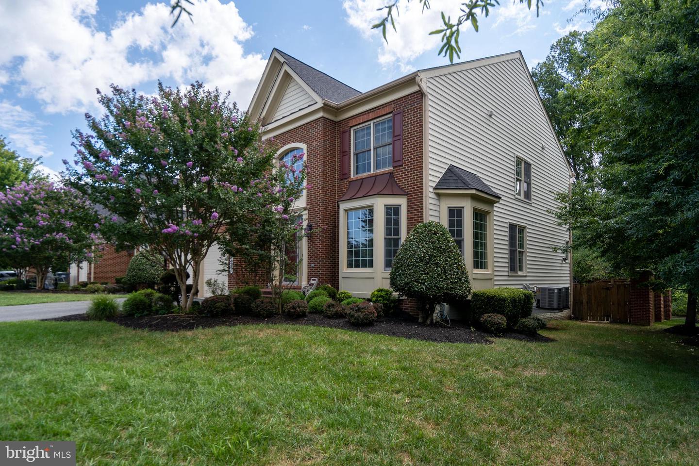 6010 ASHBY HEIGHTS CIR, ALEXANDRIA, Virginia 22315, 5 Bedrooms Bedrooms, ,4 BathroomsBathrooms,Residential,For sale,6010 ASHBY HEIGHTS CIR,VAFX2254336 MLS # VAFX2254336