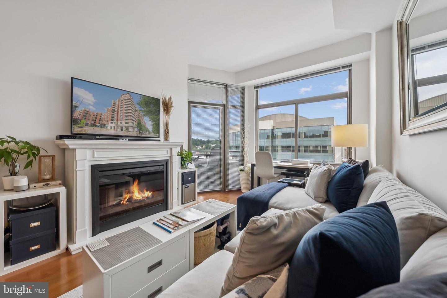 3600 S GLEBE RD #1015W, ARLINGTON, Virginia 22202, 1 Bedroom Bedrooms, ,1 BathroomBathrooms,Residential,For sale,3600 S GLEBE RD #1015W,VAAR2060400 MLS # VAAR2060400