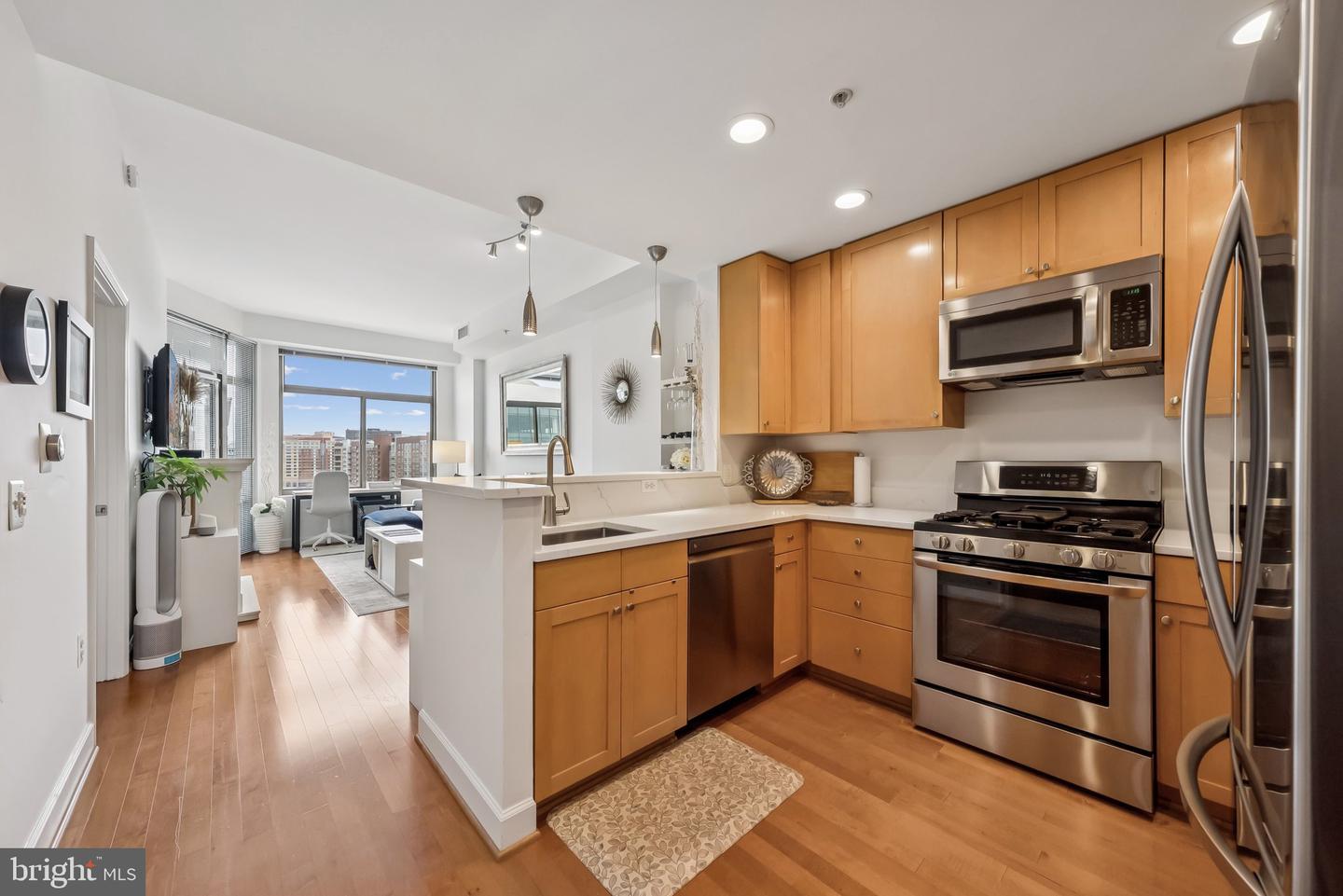 3600 S GLEBE RD #1015W, ARLINGTON, Virginia 22202, 1 Bedroom Bedrooms, ,1 BathroomBathrooms,Residential,For sale,3600 S GLEBE RD #1015W,VAAR2060400 MLS # VAAR2060400