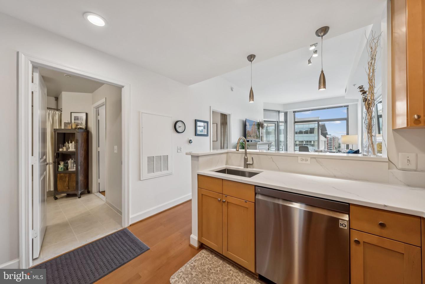 3600 S GLEBE RD #1015W, ARLINGTON, Virginia 22202, 1 Bedroom Bedrooms, ,1 BathroomBathrooms,Residential,For sale,3600 S GLEBE RD #1015W,VAAR2060400 MLS # VAAR2060400