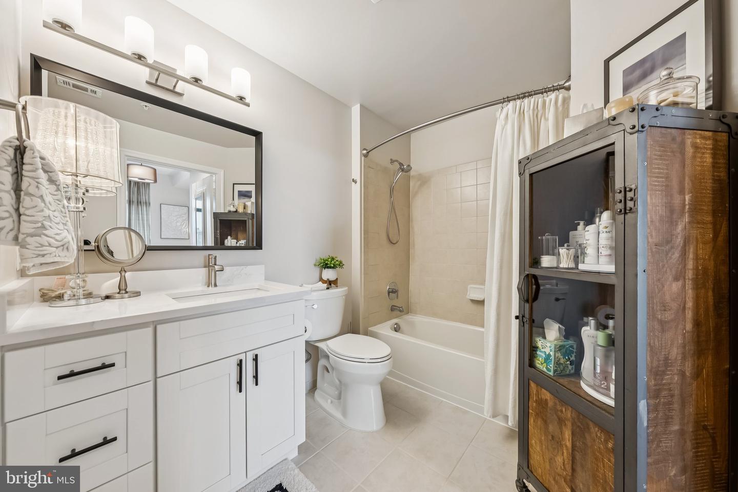 3600 S GLEBE RD #1015W, ARLINGTON, Virginia 22202, 1 Bedroom Bedrooms, ,1 BathroomBathrooms,Residential,For sale,3600 S GLEBE RD #1015W,VAAR2060400 MLS # VAAR2060400