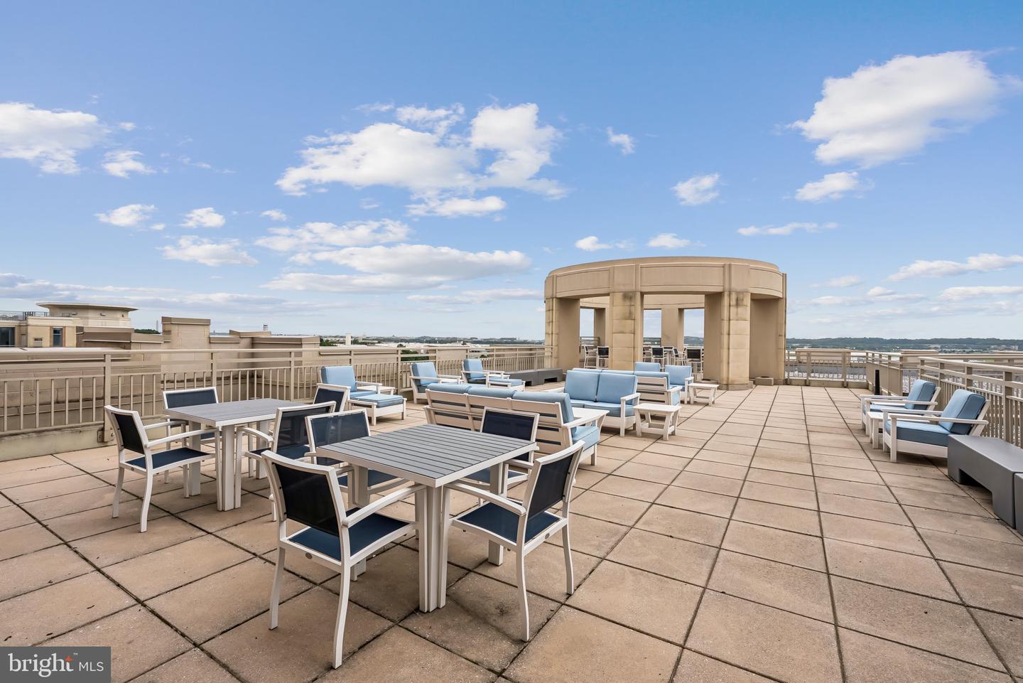 3600 S GLEBE RD #1015W, ARLINGTON, Virginia 22202, 1 Bedroom Bedrooms, ,1 BathroomBathrooms,Residential,For sale,3600 S GLEBE RD #1015W,VAAR2060400 MLS # VAAR2060400