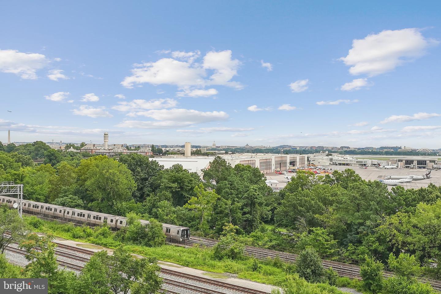 3600 S GLEBE RD #1015W, ARLINGTON, Virginia 22202, 1 Bedroom Bedrooms, ,1 BathroomBathrooms,Residential,For sale,3600 S GLEBE RD #1015W,VAAR2060400 MLS # VAAR2060400