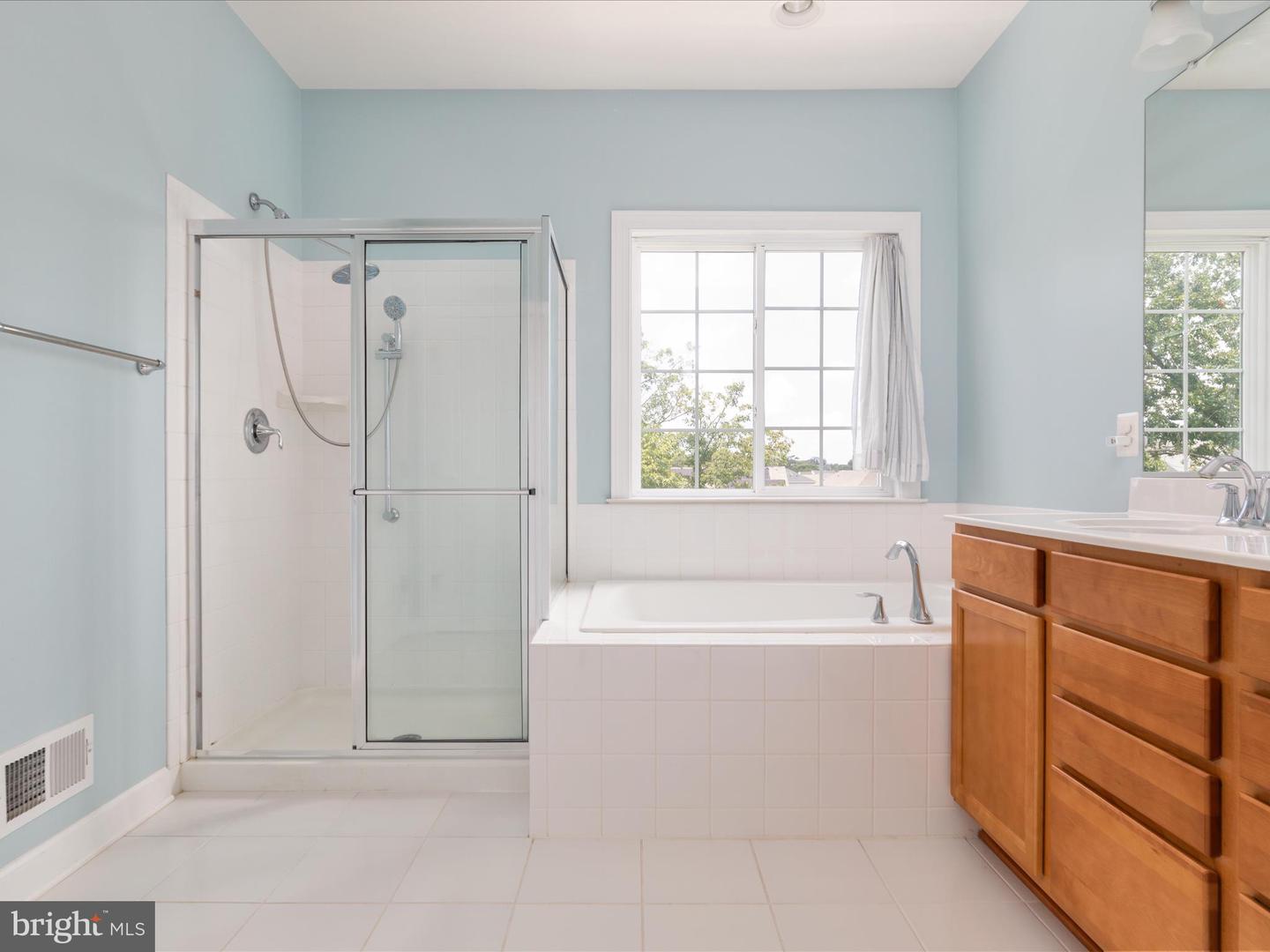 1740 MOULTRIE TER NE, LEESBURG, Virginia 20176, 3 Bedrooms Bedrooms, ,3 BathroomsBathrooms,Residential,For sale,1740 MOULTRIE TER NE,VALO2101950 MLS # VALO2101950