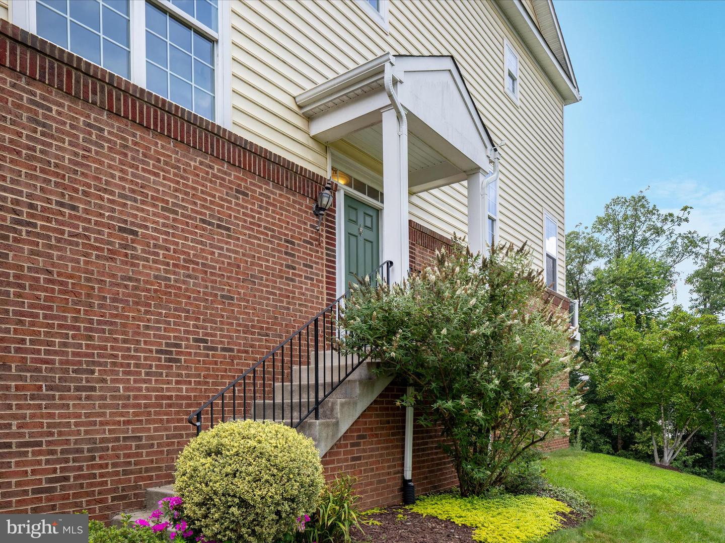 1740 MOULTRIE TER NE, LEESBURG, Virginia 20176, 3 Bedrooms Bedrooms, ,3 BathroomsBathrooms,Residential,For sale,1740 MOULTRIE TER NE,VALO2101950 MLS # VALO2101950