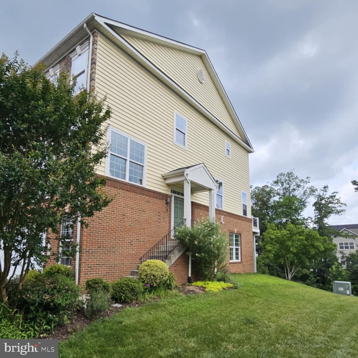 1740 MOULTRIE TER NE, LEESBURG, Virginia 20176, 3 Bedrooms Bedrooms, ,3 BathroomsBathrooms,Residential,For sale,1740 MOULTRIE TER NE,VALO2101950 MLS # VALO2101950