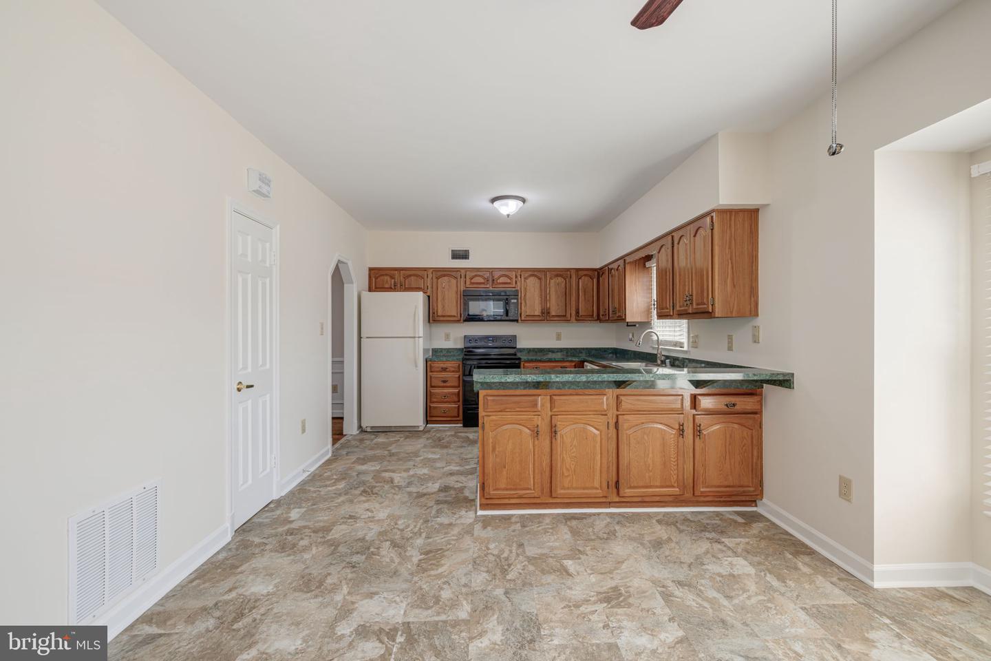 5966 WESCOTT HILLS WAY, ALEXANDRIA, Virginia 22315, 3 Bedrooms Bedrooms, ,2 BathroomsBathrooms,Residential,For sale,5966 WESCOTT HILLS WAY,VAFX2255140 MLS # VAFX2255140