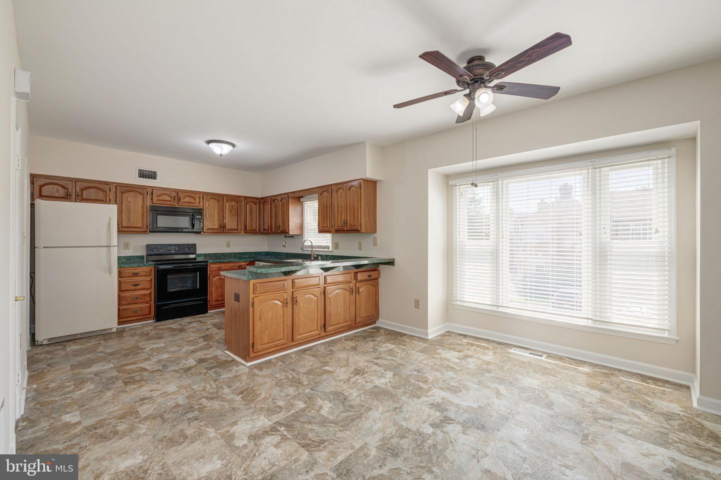 5966 WESCOTT HILLS WAY, ALEXANDRIA, Virginia 22315, 3 Bedrooms Bedrooms, ,2 BathroomsBathrooms,Residential,For sale,5966 WESCOTT HILLS WAY,VAFX2255140 MLS # VAFX2255140