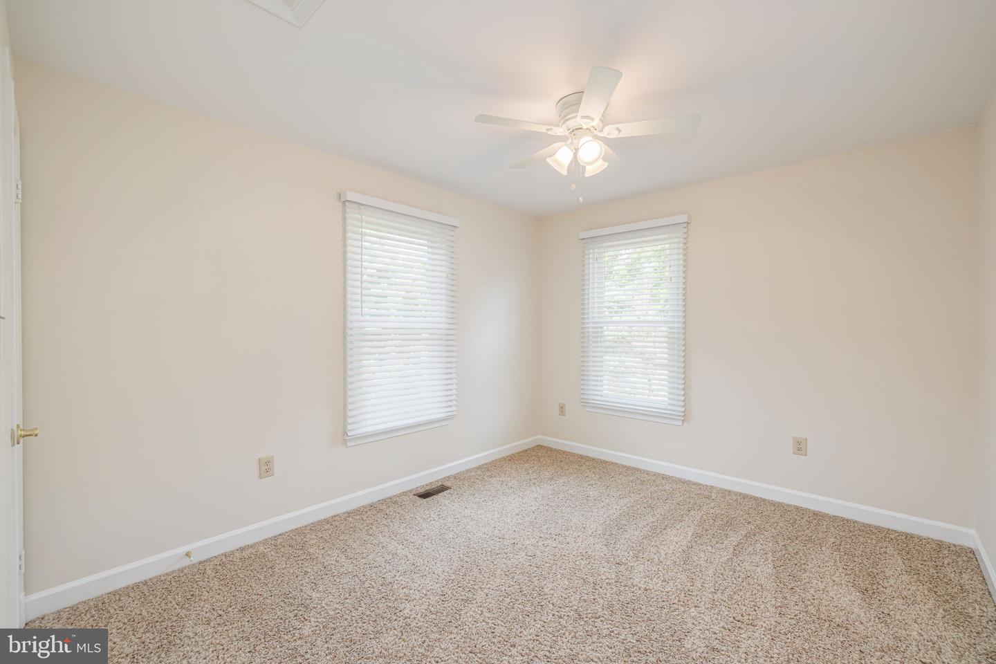 5966 WESCOTT HILLS WAY, ALEXANDRIA, Virginia 22315, 3 Bedrooms Bedrooms, ,2 BathroomsBathrooms,Residential,For sale,5966 WESCOTT HILLS WAY,VAFX2255140 MLS # VAFX2255140