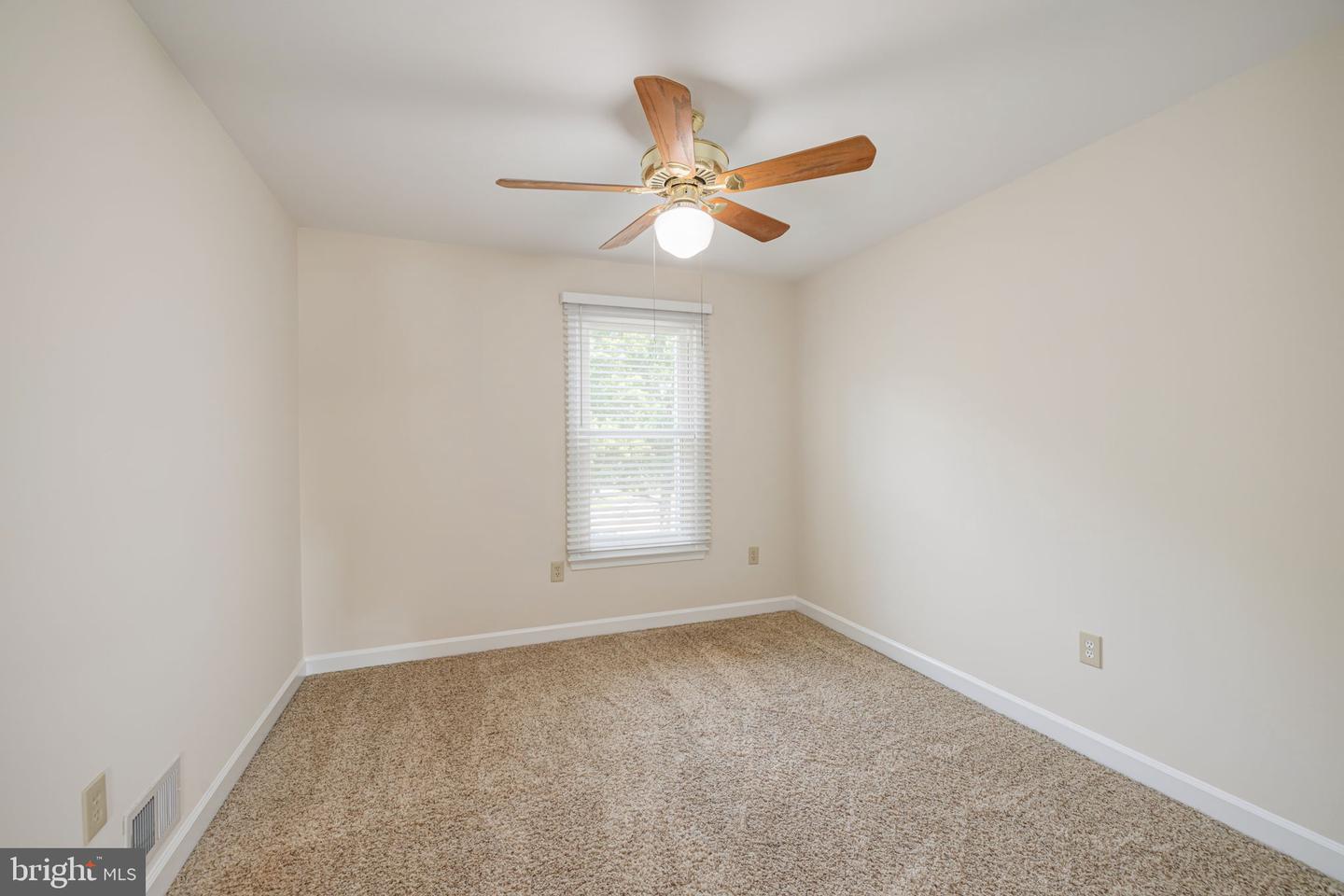 5966 WESCOTT HILLS WAY, ALEXANDRIA, Virginia 22315, 3 Bedrooms Bedrooms, ,2 BathroomsBathrooms,Residential,For sale,5966 WESCOTT HILLS WAY,VAFX2255140 MLS # VAFX2255140