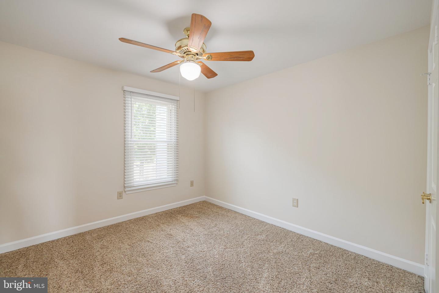 5966 WESCOTT HILLS WAY, ALEXANDRIA, Virginia 22315, 3 Bedrooms Bedrooms, ,2 BathroomsBathrooms,Residential,For sale,5966 WESCOTT HILLS WAY,VAFX2255140 MLS # VAFX2255140