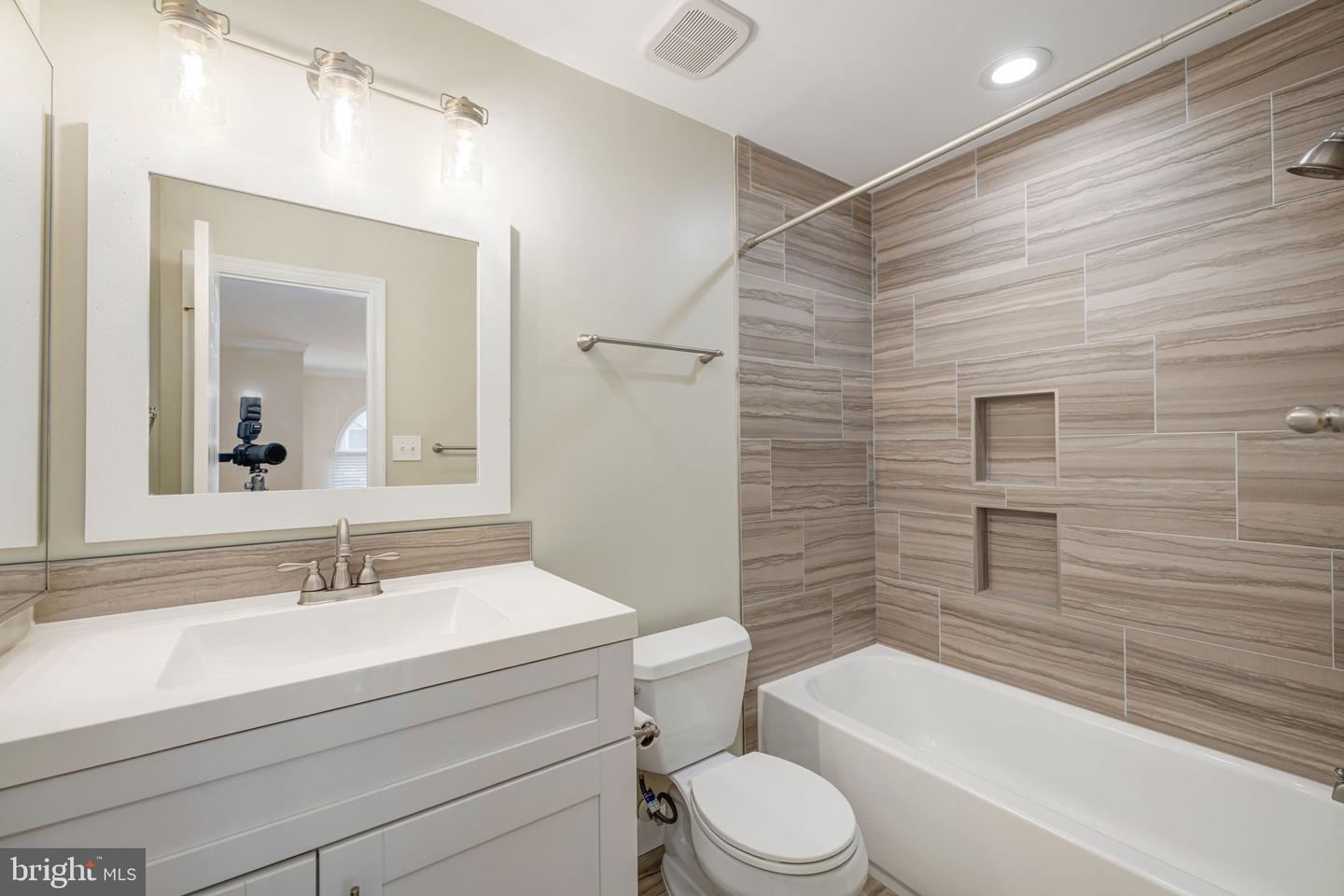5966 WESCOTT HILLS WAY, ALEXANDRIA, Virginia 22315, 3 Bedrooms Bedrooms, ,2 BathroomsBathrooms,Residential,For sale,5966 WESCOTT HILLS WAY,VAFX2255140 MLS # VAFX2255140