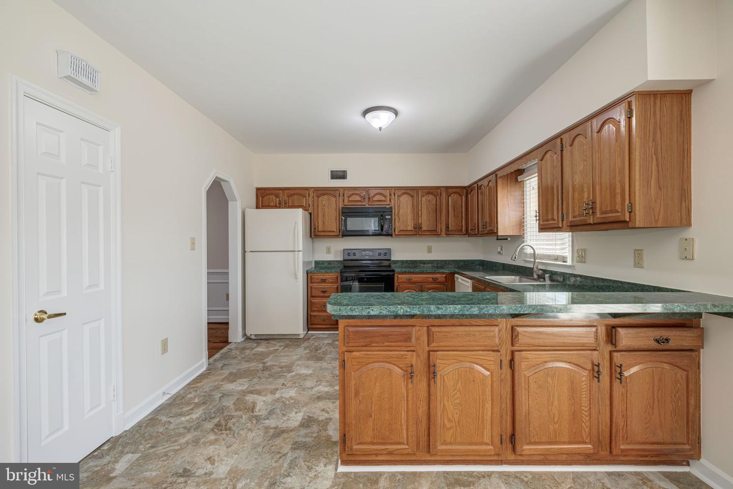 5966 WESCOTT HILLS WAY, ALEXANDRIA, Virginia 22315, 3 Bedrooms Bedrooms, ,2 BathroomsBathrooms,Residential,For sale,5966 WESCOTT HILLS WAY,VAFX2255140 MLS # VAFX2255140