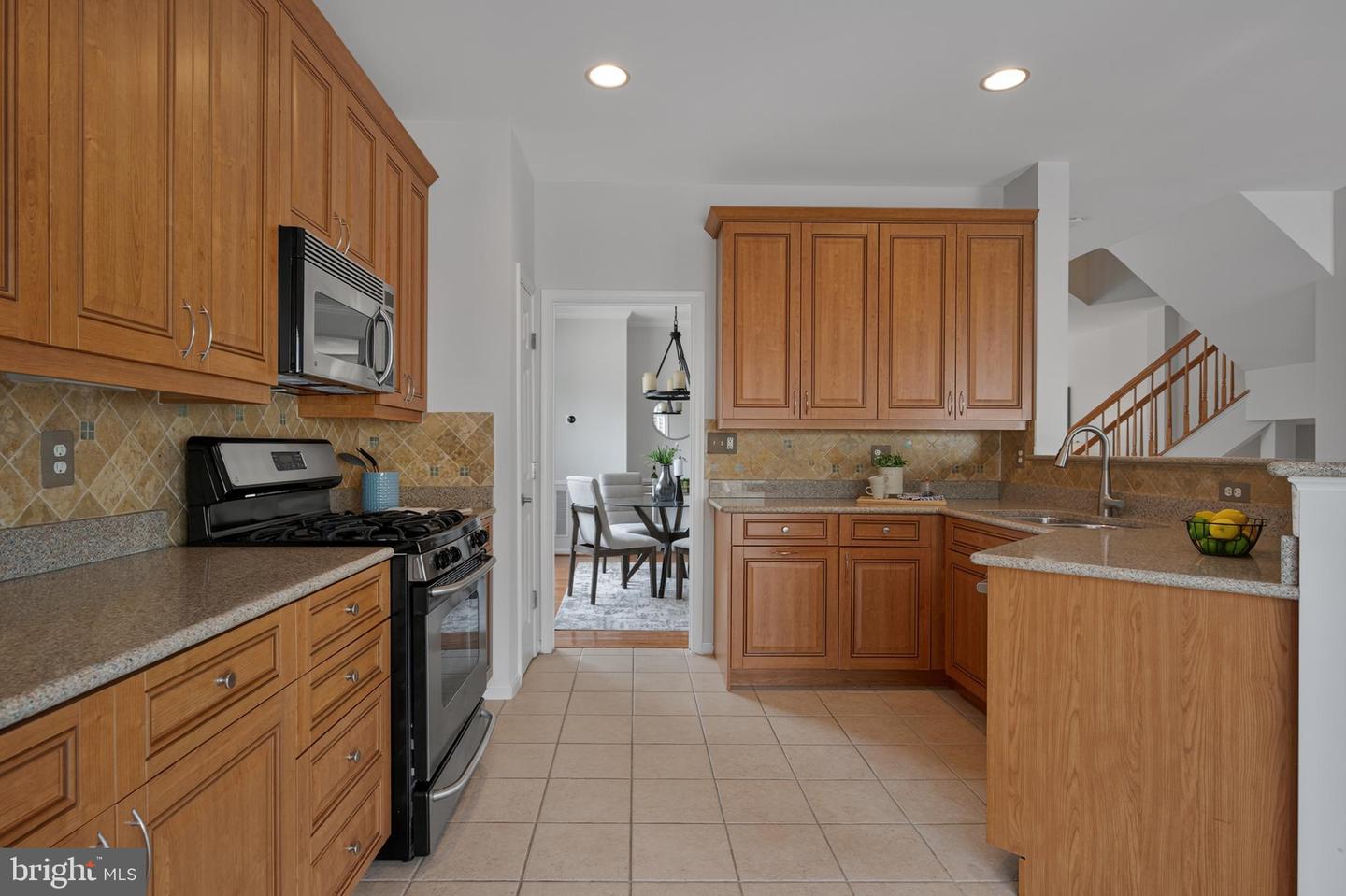 47396 VICTORIA FALLS SQ, STERLING, Virginia 20165, 3 Bedrooms Bedrooms, ,3 BathroomsBathrooms,Residential,For sale,47396 VICTORIA FALLS SQ,VALO2102018 MLS # VALO2102018