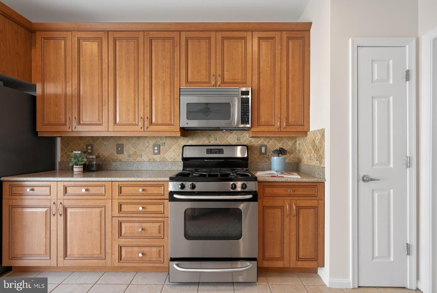 47396 VICTORIA FALLS SQ, STERLING, Virginia 20165, 3 Bedrooms Bedrooms, ,3 BathroomsBathrooms,Residential,For sale,47396 VICTORIA FALLS SQ,VALO2102018 MLS # VALO2102018
