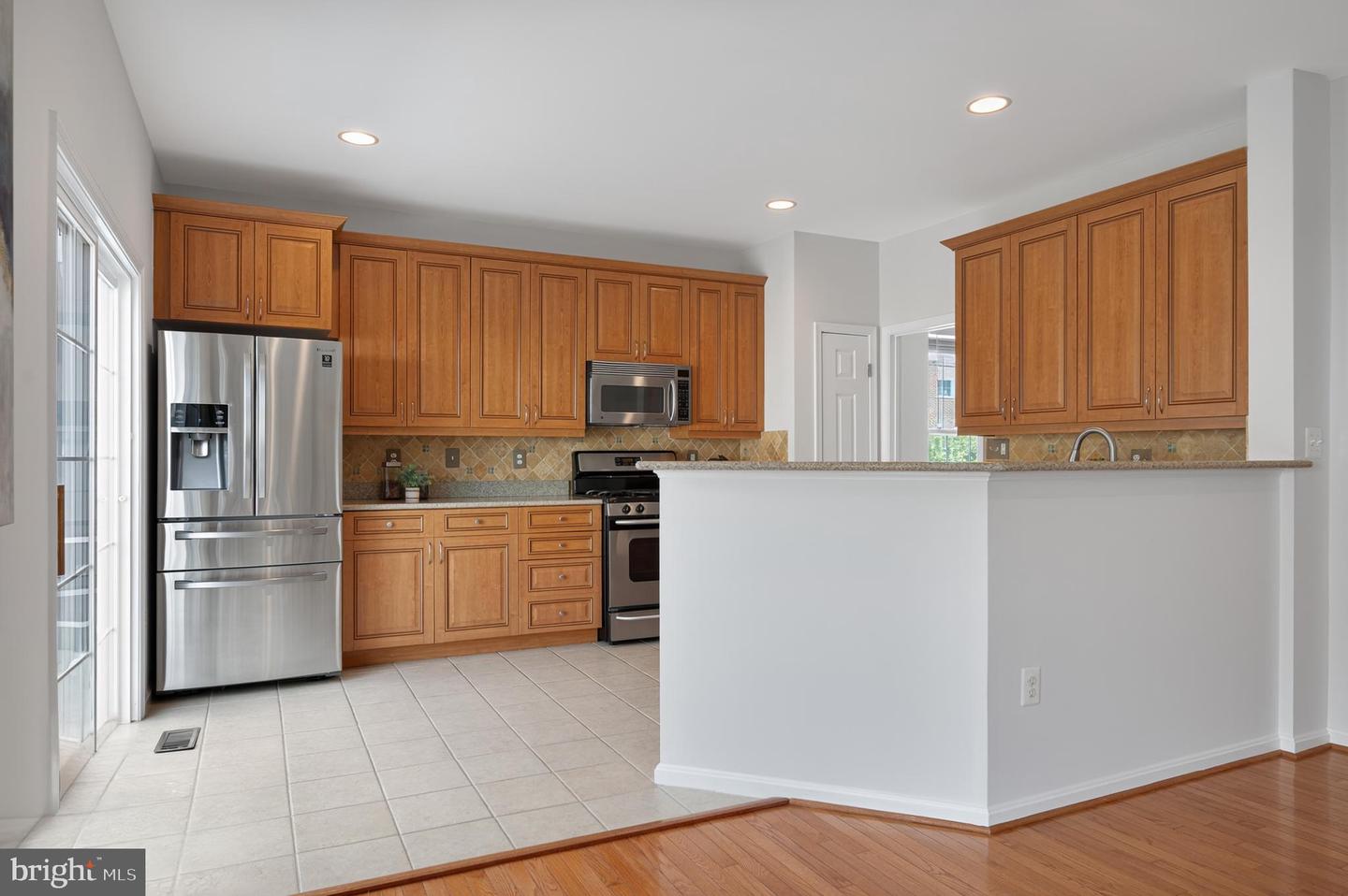 47396 VICTORIA FALLS SQ, STERLING, Virginia 20165, 3 Bedrooms Bedrooms, ,3 BathroomsBathrooms,Residential,For sale,47396 VICTORIA FALLS SQ,VALO2102018 MLS # VALO2102018