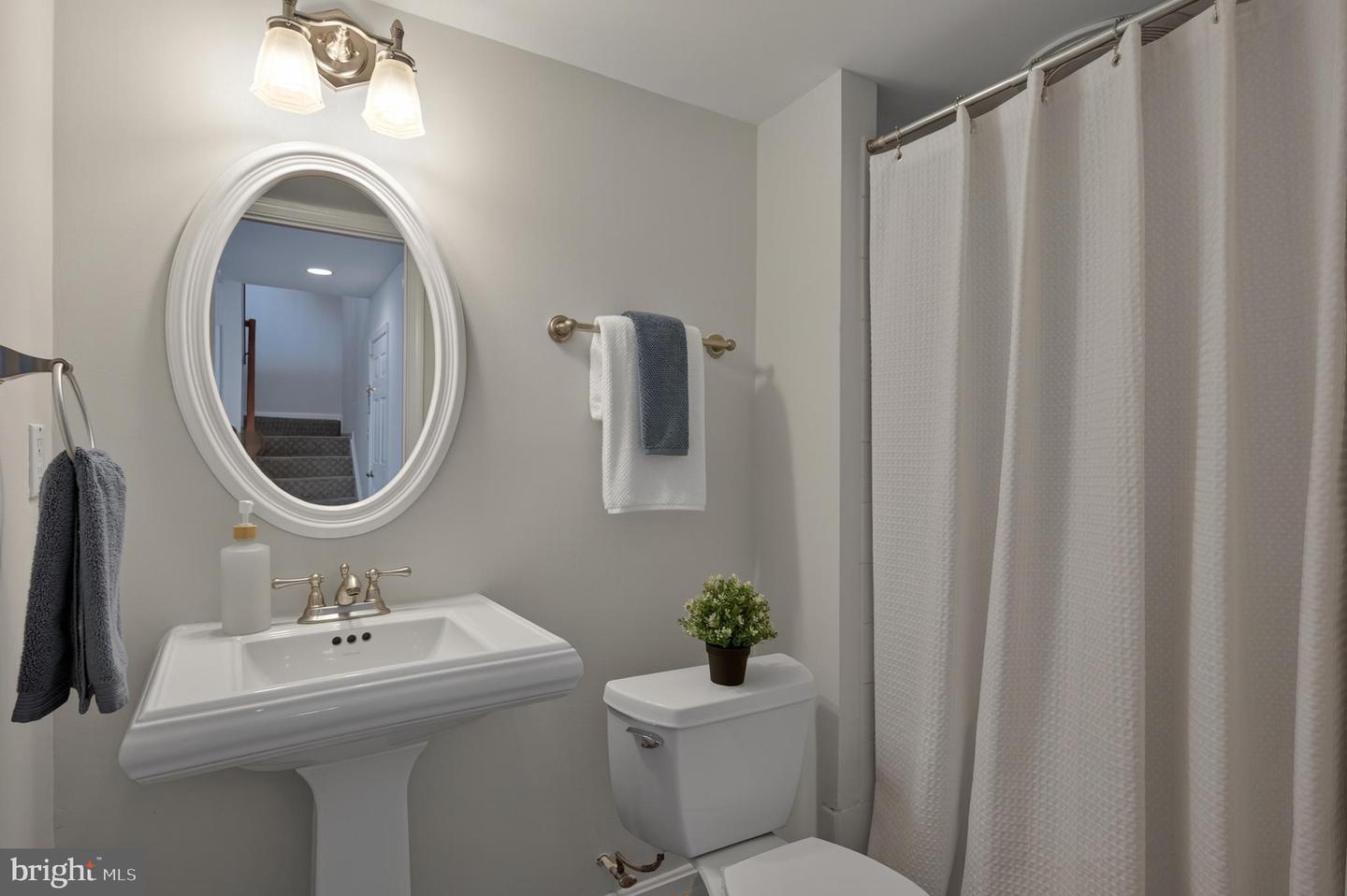 47396 VICTORIA FALLS SQ, STERLING, Virginia 20165, 3 Bedrooms Bedrooms, ,3 BathroomsBathrooms,Residential,For sale,47396 VICTORIA FALLS SQ,VALO2102018 MLS # VALO2102018