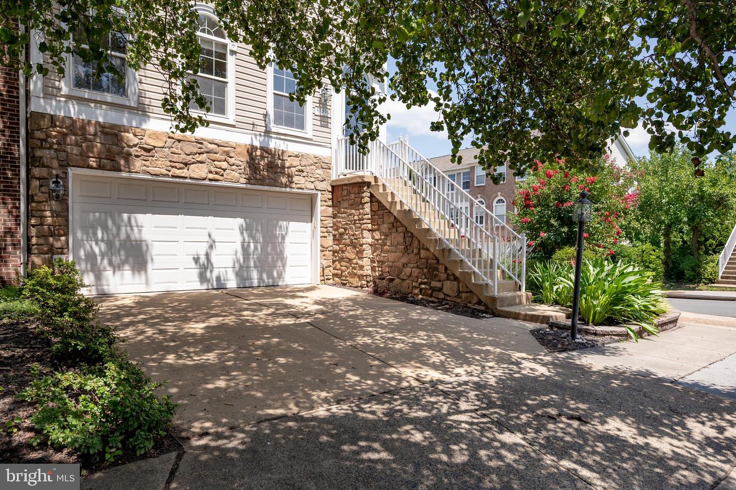 47396 VICTORIA FALLS SQ, STERLING, Virginia 20165, 3 Bedrooms Bedrooms, ,3 BathroomsBathrooms,Residential,For sale,47396 VICTORIA FALLS SQ,VALO2102018 MLS # VALO2102018