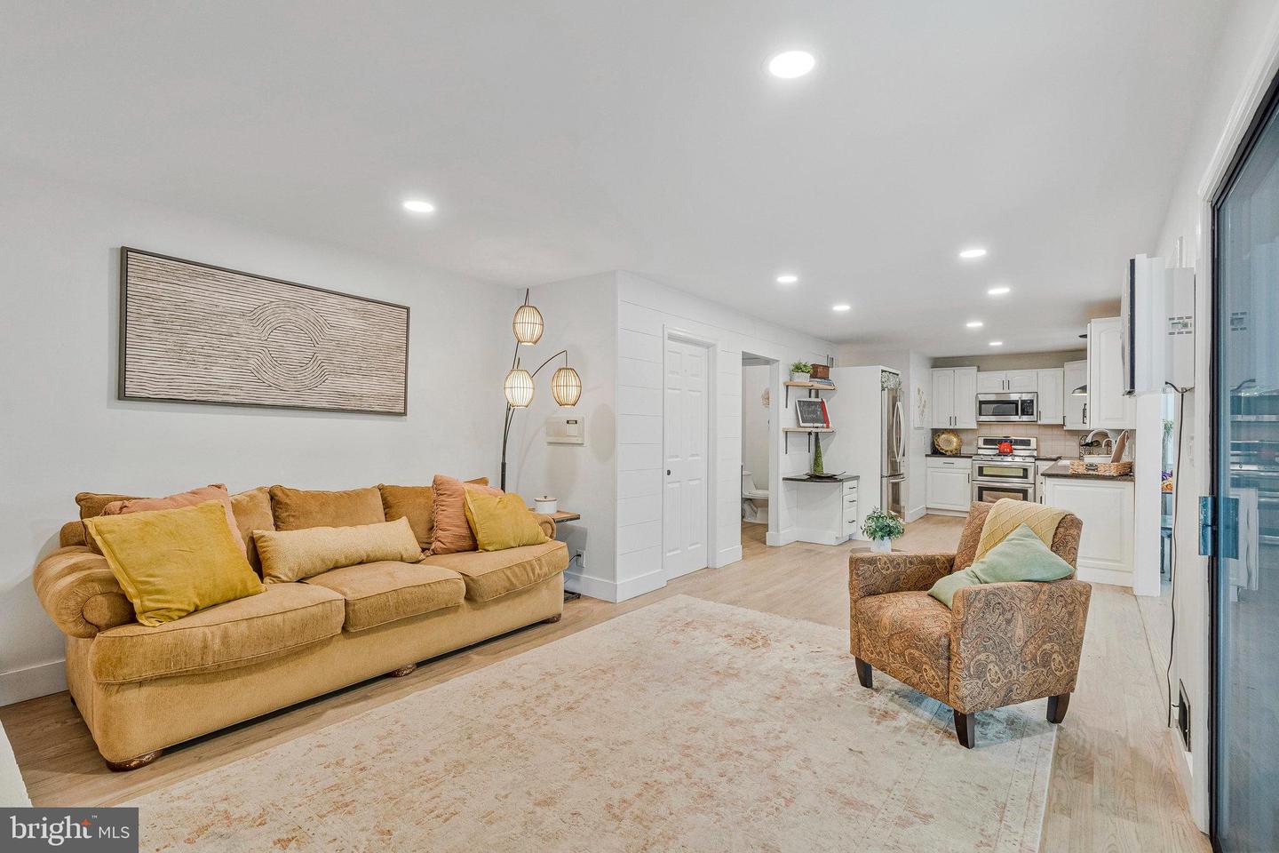 6285 SNOWFOX LN, BROAD RUN, Virginia 20137, 4 Bedrooms Bedrooms, ,3 BathroomsBathrooms,Residential,For sale,6285 SNOWFOX LN,VAFQ2017442 MLS # VAFQ2017442