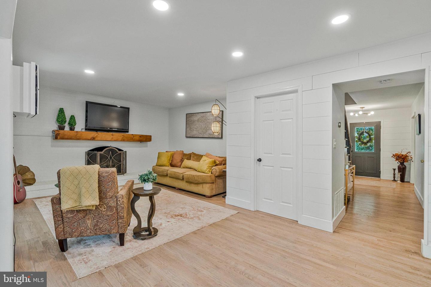 6285 SNOWFOX LN, BROAD RUN, Virginia 20137, 4 Bedrooms Bedrooms, ,3 BathroomsBathrooms,Residential,For sale,6285 SNOWFOX LN,VAFQ2017442 MLS # VAFQ2017442