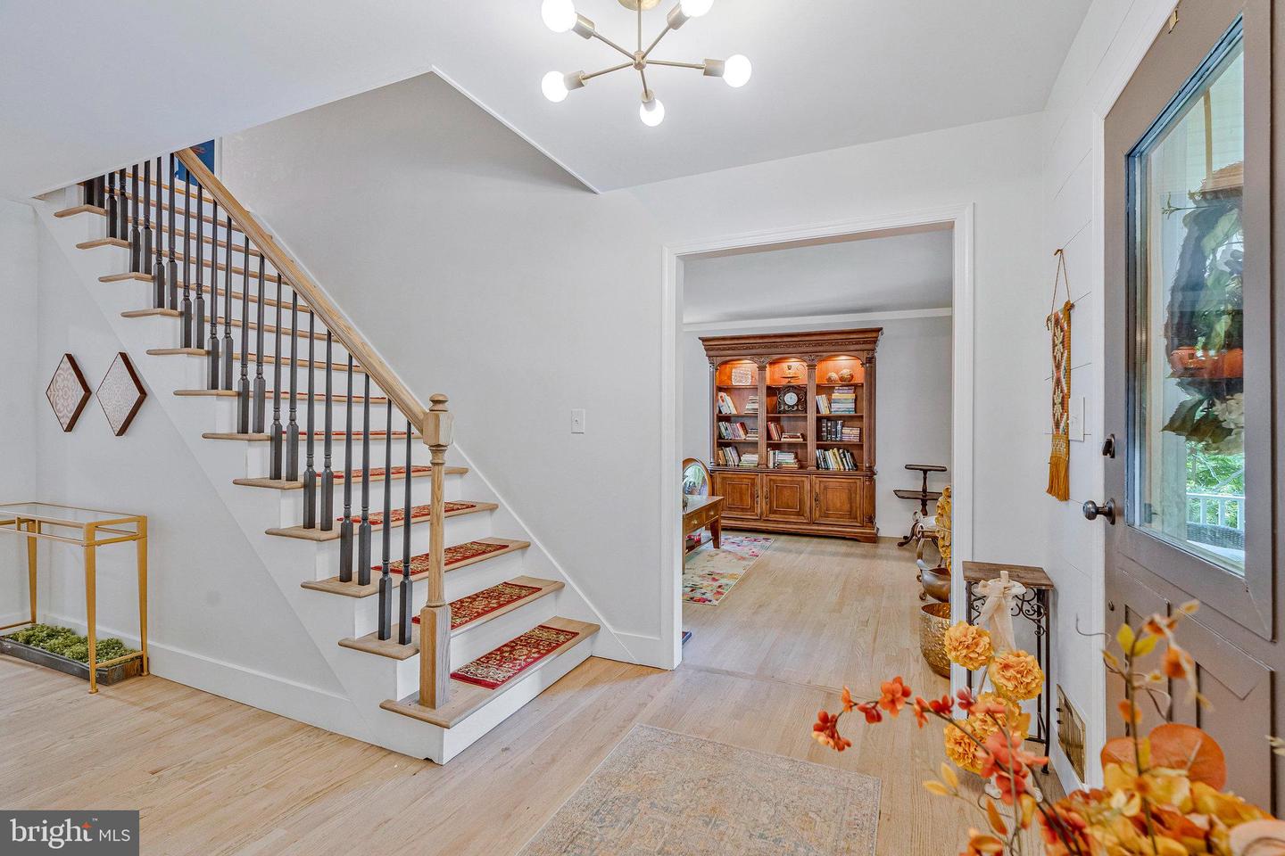 6285 SNOWFOX LN, BROAD RUN, Virginia 20137, 4 Bedrooms Bedrooms, ,3 BathroomsBathrooms,Residential,For sale,6285 SNOWFOX LN,VAFQ2017442 MLS # VAFQ2017442