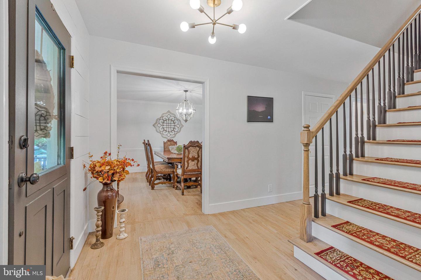 6285 SNOWFOX LN, BROAD RUN, Virginia 20137, 4 Bedrooms Bedrooms, ,3 BathroomsBathrooms,Residential,For sale,6285 SNOWFOX LN,VAFQ2017442 MLS # VAFQ2017442
