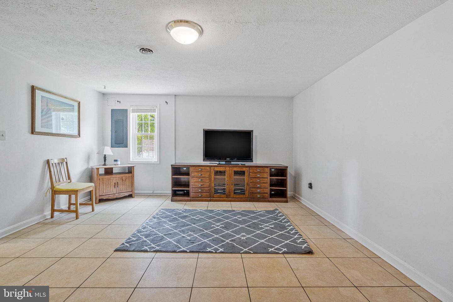6285 SNOWFOX LN, BROAD RUN, Virginia 20137, 4 Bedrooms Bedrooms, ,3 BathroomsBathrooms,Residential,For sale,6285 SNOWFOX LN,VAFQ2017442 MLS # VAFQ2017442