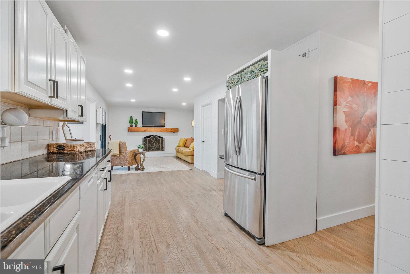 6285 SNOWFOX LN, BROAD RUN, Virginia 20137, 4 Bedrooms Bedrooms, ,3 BathroomsBathrooms,Residential,For sale,6285 SNOWFOX LN,VAFQ2017442 MLS # VAFQ2017442
