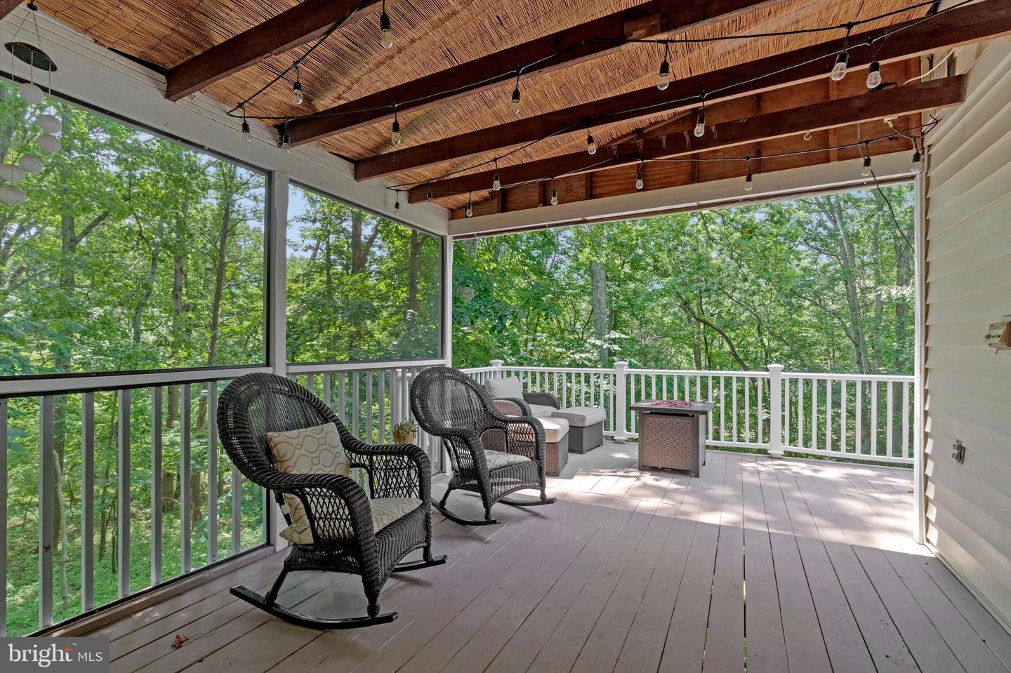 6285 SNOWFOX LN, BROAD RUN, Virginia 20137, 4 Bedrooms Bedrooms, ,3 BathroomsBathrooms,Residential,For sale,6285 SNOWFOX LN,VAFQ2017442 MLS # VAFQ2017442