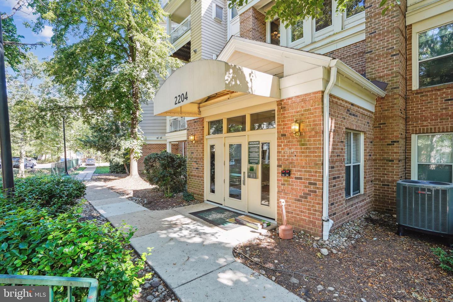 2204 WESTCOURT LN #116, HERNDON, Virginia 20170, 1 Bedroom Bedrooms, ,1 BathroomBathrooms,Residential,For sale,2204 WESTCOURT LN #116,VAFX2255380 MLS # VAFX2255380