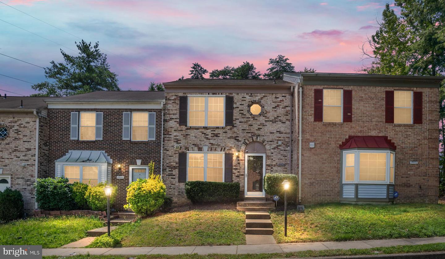 15604 TRAVERSER CT, WOODBRIDGE, Virginia 22193, 3 Bedrooms Bedrooms, ,2 BathroomsBathrooms,Residential,For sale,15604 TRAVERSER CT,VAPW2099324 MLS # VAPW2099324