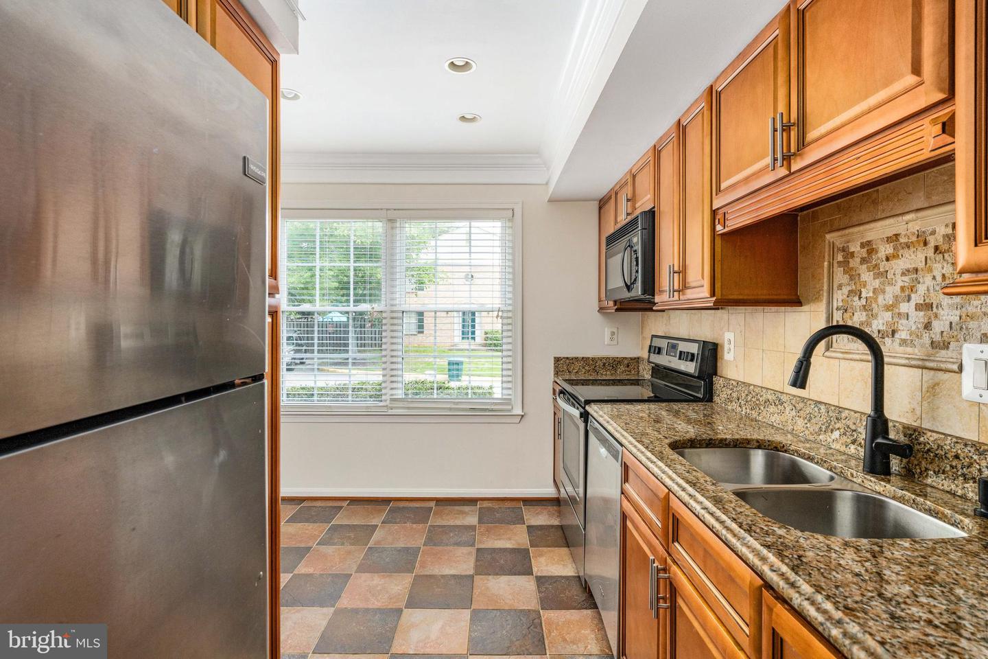 15604 TRAVERSER CT, WOODBRIDGE, Virginia 22193, 3 Bedrooms Bedrooms, ,2 BathroomsBathrooms,Residential,For sale,15604 TRAVERSER CT,VAPW2099324 MLS # VAPW2099324
