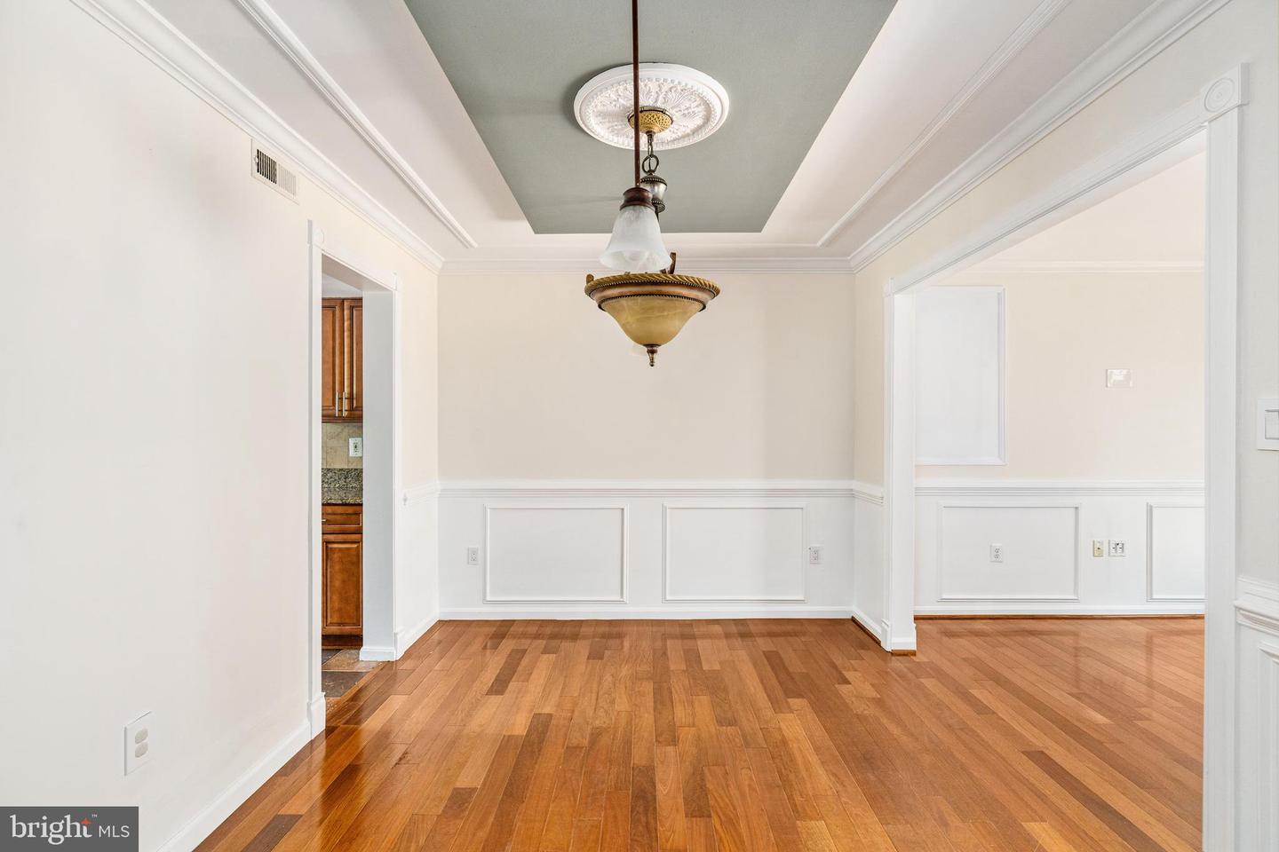 15604 TRAVERSER CT, WOODBRIDGE, Virginia 22193, 3 Bedrooms Bedrooms, ,2 BathroomsBathrooms,Residential,For sale,15604 TRAVERSER CT,VAPW2099324 MLS # VAPW2099324