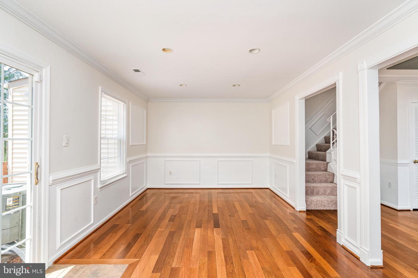 15604 TRAVERSER CT, WOODBRIDGE, Virginia 22193, 3 Bedrooms Bedrooms, ,2 BathroomsBathrooms,Residential,For sale,15604 TRAVERSER CT,VAPW2099324 MLS # VAPW2099324