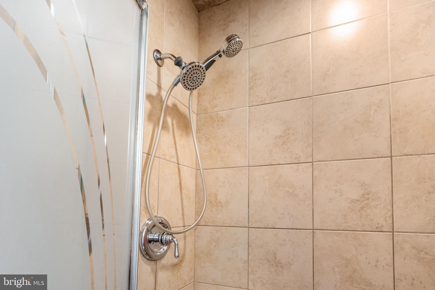 15604 TRAVERSER CT, WOODBRIDGE, Virginia 22193, 3 Bedrooms Bedrooms, ,2 BathroomsBathrooms,Residential,For sale,15604 TRAVERSER CT,VAPW2099324 MLS # VAPW2099324