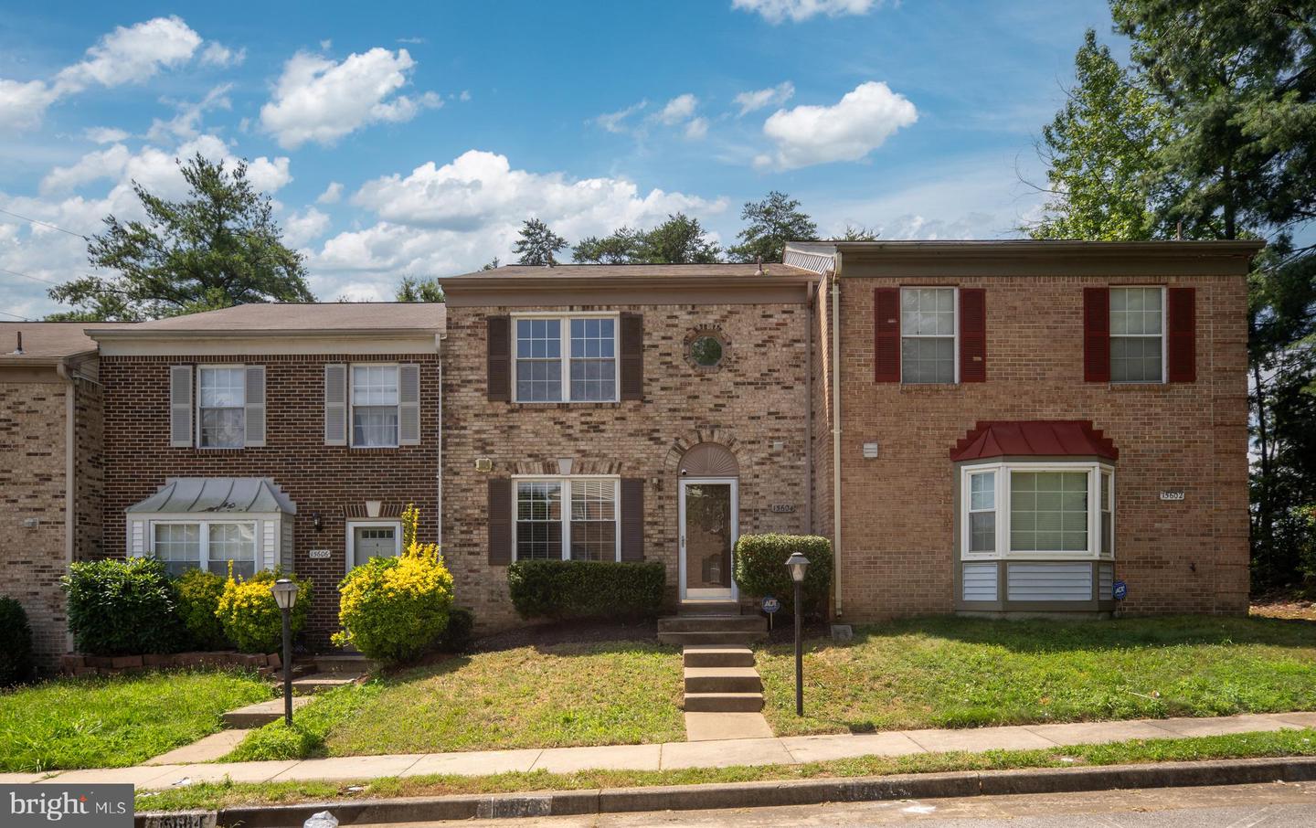 15604 TRAVERSER CT, WOODBRIDGE, Virginia 22193, 3 Bedrooms Bedrooms, ,2 BathroomsBathrooms,Residential,For sale,15604 TRAVERSER CT,VAPW2099324 MLS # VAPW2099324