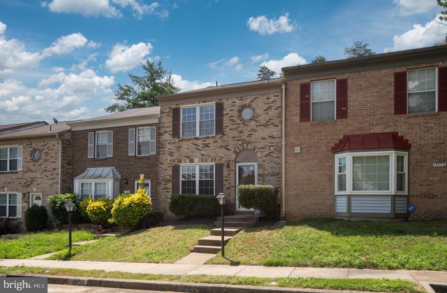 15604 TRAVERSER CT, WOODBRIDGE, Virginia 22193, 3 Bedrooms Bedrooms, ,2 BathroomsBathrooms,Residential,For sale,15604 TRAVERSER CT,VAPW2099324 MLS # VAPW2099324