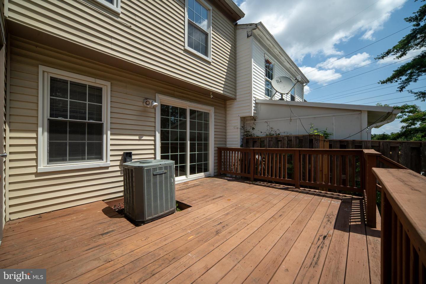 15604 TRAVERSER CT, WOODBRIDGE, Virginia 22193, 3 Bedrooms Bedrooms, ,2 BathroomsBathrooms,Residential,For sale,15604 TRAVERSER CT,VAPW2099324 MLS # VAPW2099324