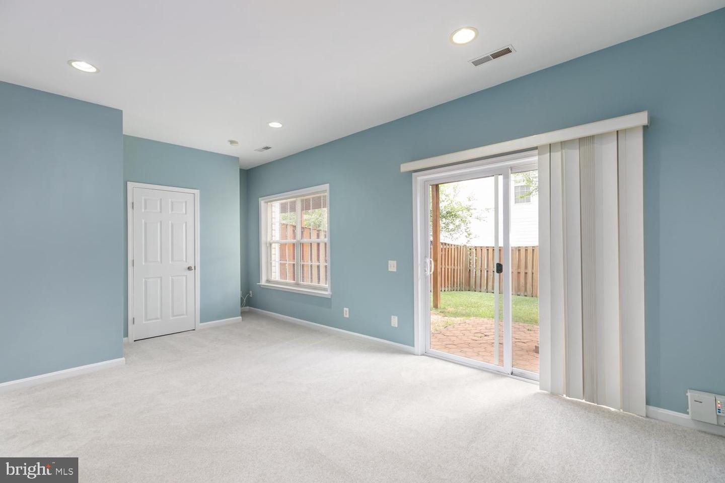 43797 VIRGINIA MANOR TER, ASHBURN, Virginia 20148, 3 Bedrooms Bedrooms, ,3 BathroomsBathrooms,Residential,For sale,43797 VIRGINIA MANOR TER,VALO2102308 MLS # VALO2102308