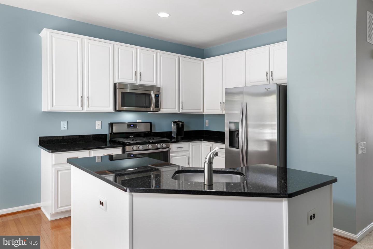 43797 VIRGINIA MANOR TER, ASHBURN, Virginia 20148, 3 Bedrooms Bedrooms, ,3 BathroomsBathrooms,Residential,For sale,43797 VIRGINIA MANOR TER,VALO2102308 MLS # VALO2102308