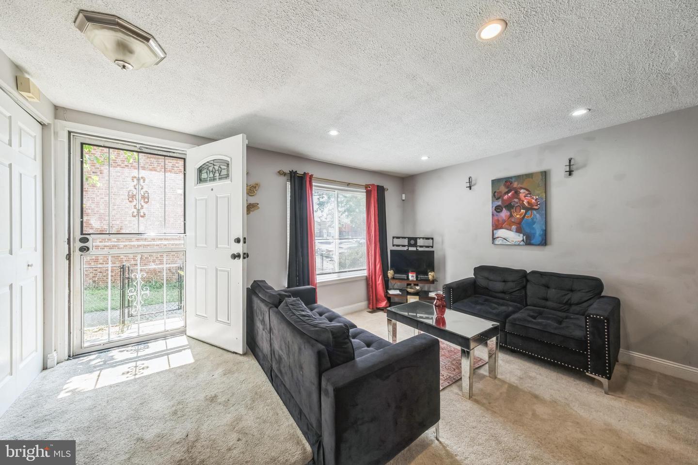 1142 BARNABY TER SE, WASHINGTON, District Of Columbia 20032, 3 Bedrooms Bedrooms, ,1 BathroomBathrooms,Residential,For sale,1142 BARNABY TER SE,DCDC2210702 MLS # DCDC2210702