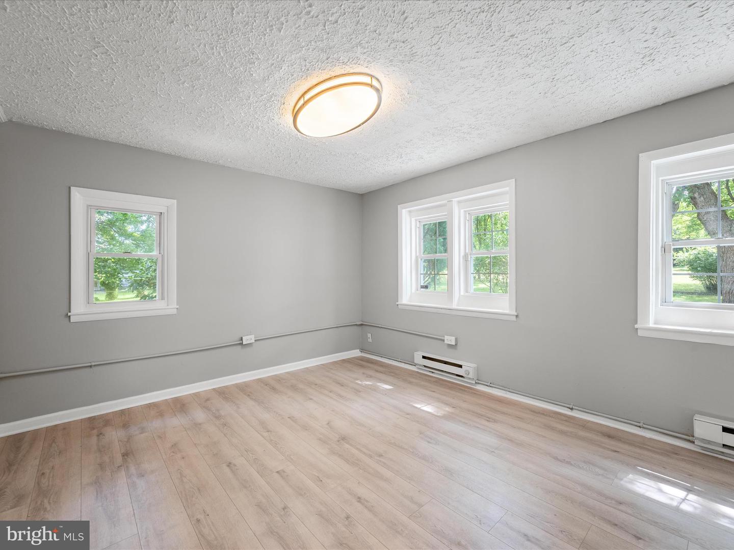 5875 LORD FAIRFAX HWY, BERRYVILLE, Virginia 22611, 2 Bedrooms Bedrooms, ,2 BathroomsBathrooms,Residential,For sale,5875 LORD FAIRFAX HWY,VACL2003916 MLS # VACL2003916