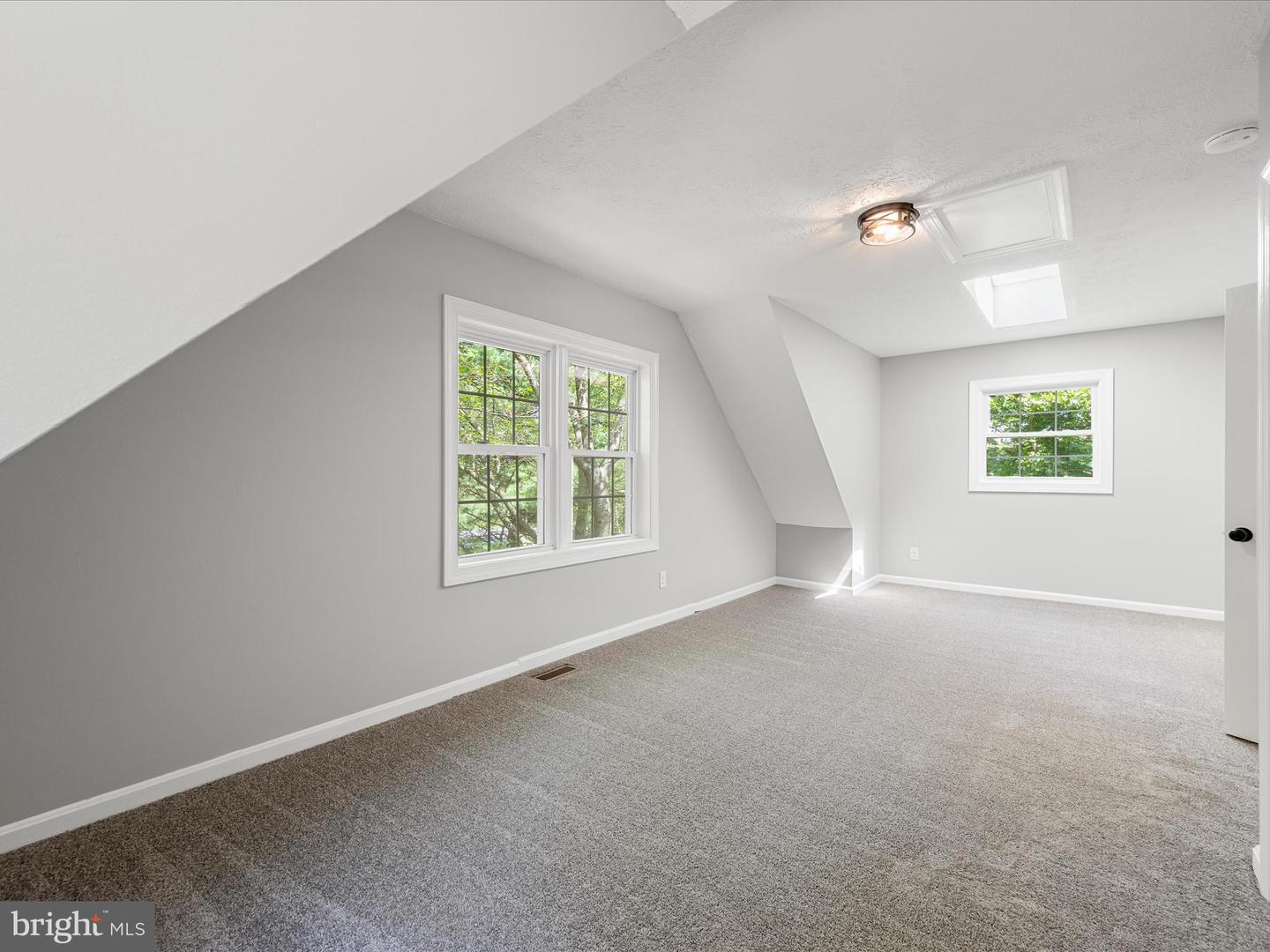 5875 LORD FAIRFAX HWY, BERRYVILLE, Virginia 22611, 2 Bedrooms Bedrooms, ,2 BathroomsBathrooms,Residential,For sale,5875 LORD FAIRFAX HWY,VACL2003916 MLS # VACL2003916