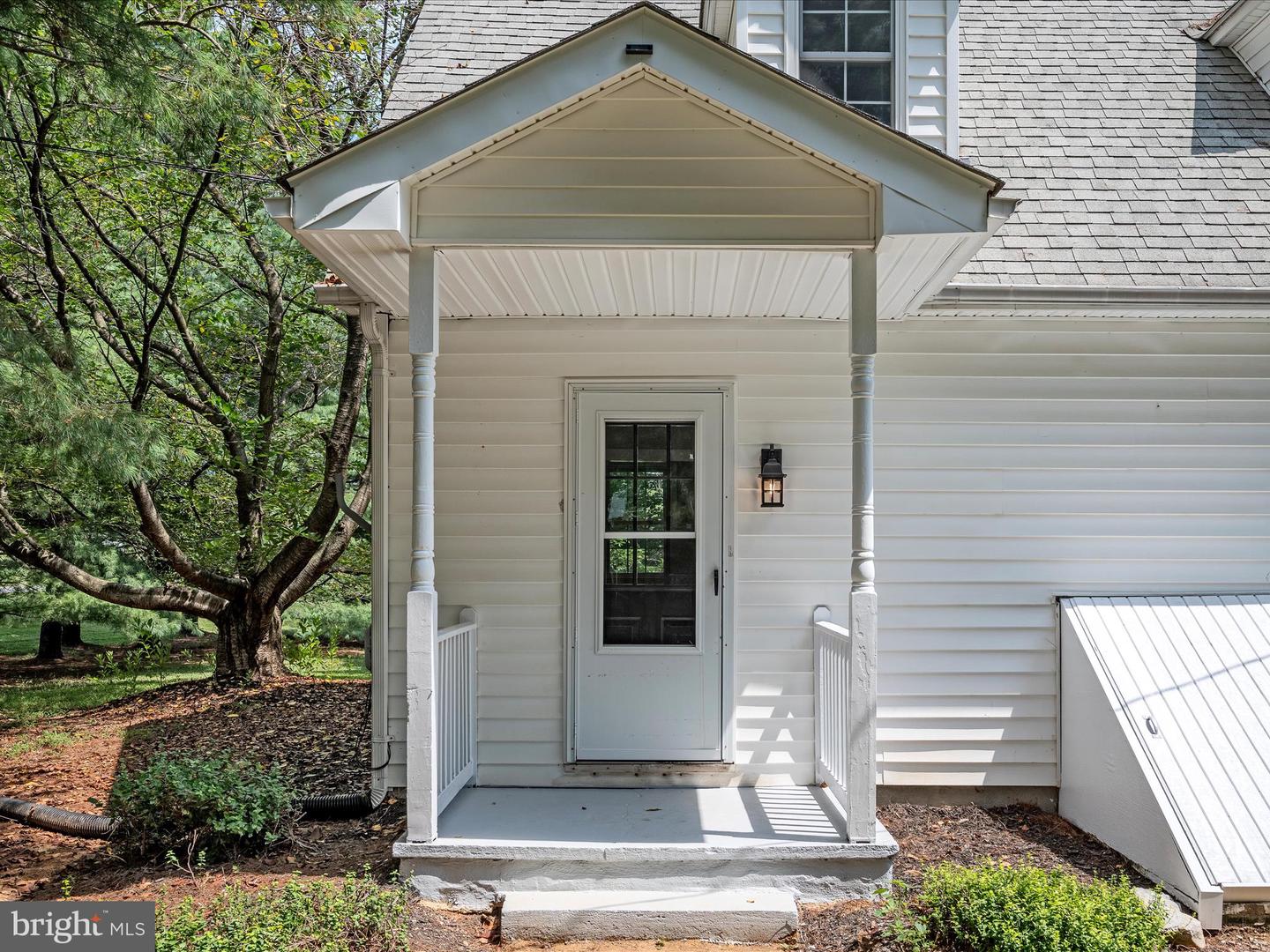 5875 LORD FAIRFAX HWY, BERRYVILLE, Virginia 22611, 2 Bedrooms Bedrooms, ,2 BathroomsBathrooms,Residential,For sale,5875 LORD FAIRFAX HWY,VACL2003916 MLS # VACL2003916