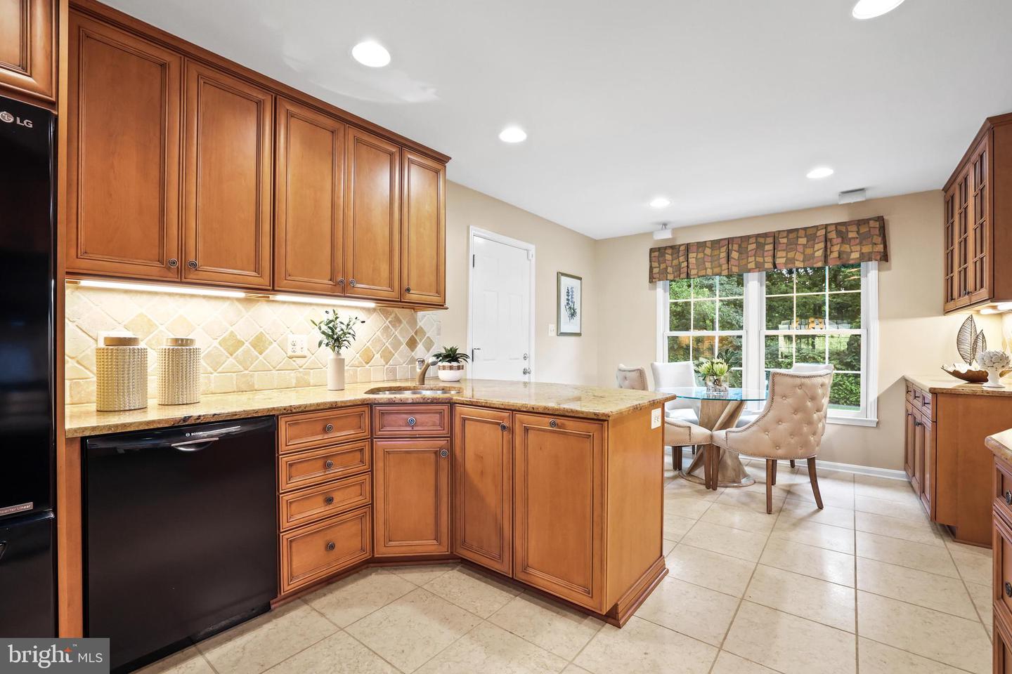8409 KAY CT, ANNANDALE, Virginia 22003, 4 Bedrooms Bedrooms, ,3 BathroomsBathrooms,Residential,For sale,8409 KAY CT,VAFX2256112 MLS # VAFX2256112