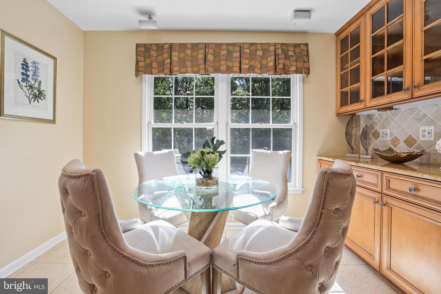 8409 KAY CT, ANNANDALE, Virginia 22003, 4 Bedrooms Bedrooms, ,3 BathroomsBathrooms,Residential,For sale,8409 KAY CT,VAFX2256112 MLS # VAFX2256112