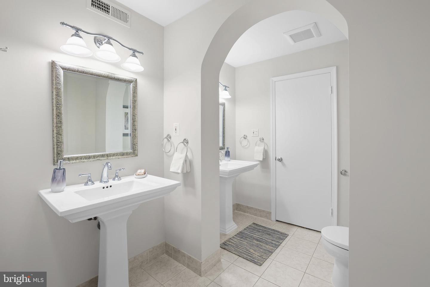 8409 KAY CT, ANNANDALE, Virginia 22003, 4 Bedrooms Bedrooms, ,3 BathroomsBathrooms,Residential,For sale,8409 KAY CT,VAFX2256112 MLS # VAFX2256112