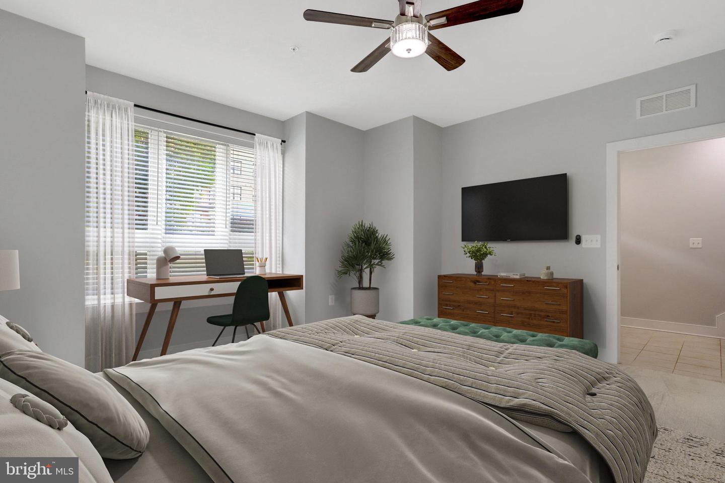 721 WATSON ST, ALEXANDRIA, Virginia 22301, 4 Bedrooms Bedrooms, ,4 BathroomsBathrooms,Residential,For sale,721 WATSON ST,VAAX2047614 MLS # VAAX2047614