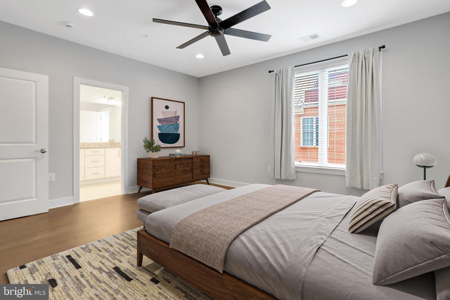 721 WATSON ST, ALEXANDRIA, Virginia 22301, 4 Bedrooms Bedrooms, ,4 BathroomsBathrooms,Residential,For sale,721 WATSON ST,VAAX2047614 MLS # VAAX2047614