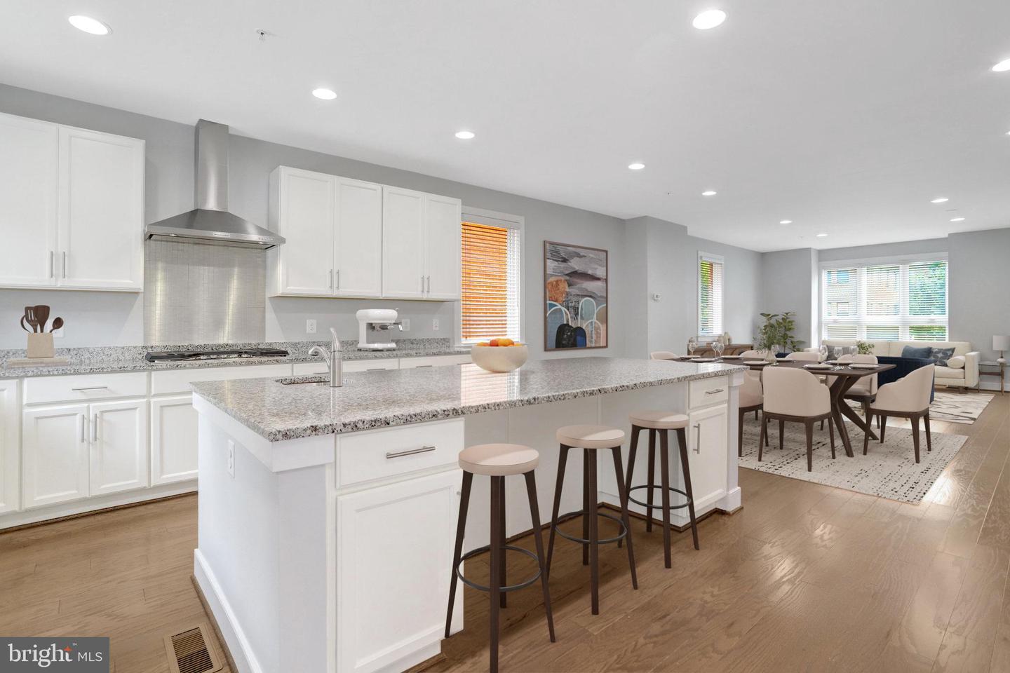 721 WATSON ST, ALEXANDRIA, Virginia 22301, 4 Bedrooms Bedrooms, ,4 BathroomsBathrooms,Residential,For sale,721 WATSON ST,VAAX2047614 MLS # VAAX2047614
